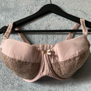 Nessa | Cream Padded Push-Up Underwire 2 Hook Bra | Size EUR 70G